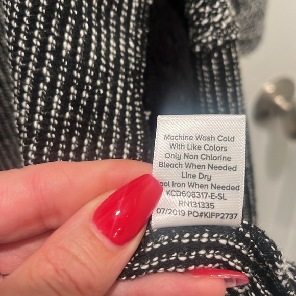 Evereve NWT Peyton Jensen Hadlee Striped black white Long Duster Cardigan M - Picture 9 of 10